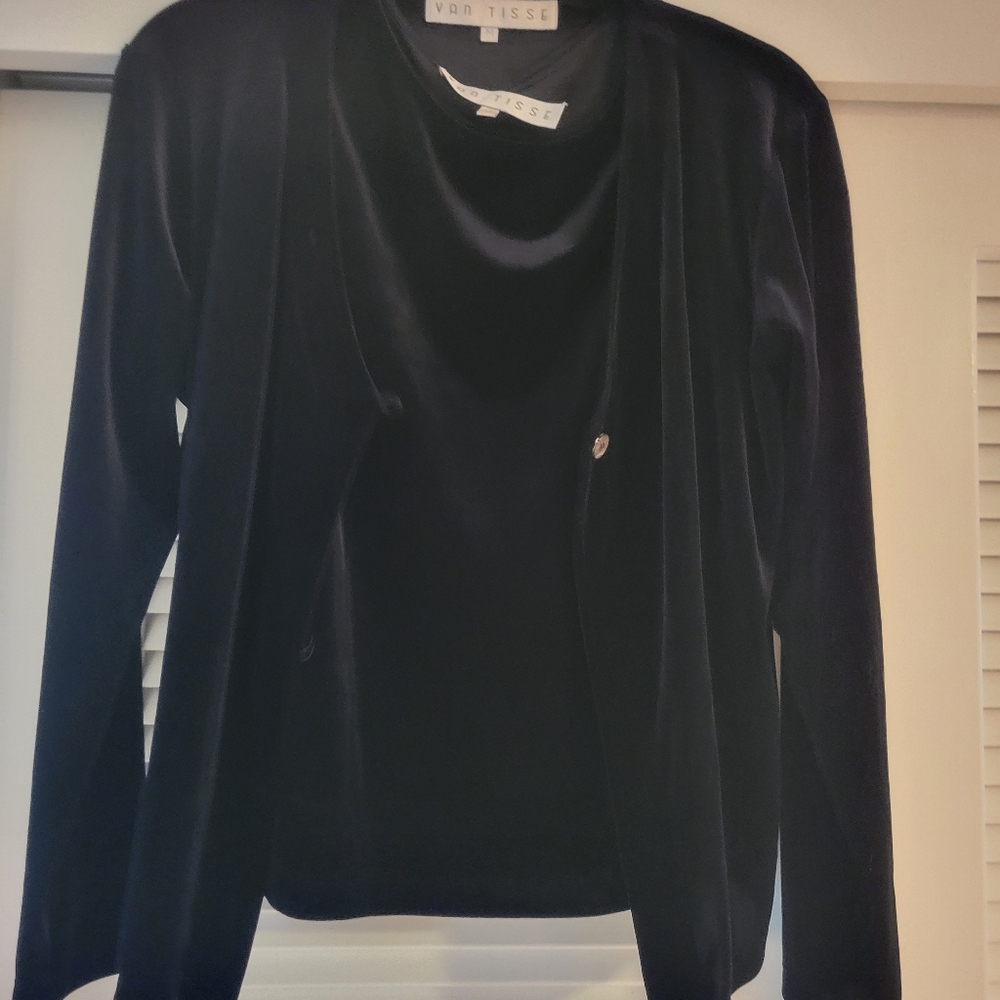 Van Tisse Womens Velvet Tank and Jacket
